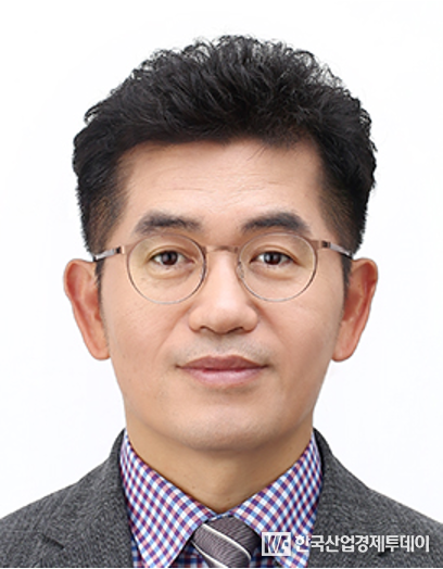 한의사 허브 연구회 회장, 김 일 한의사 (일이삼 한방병원 원장)